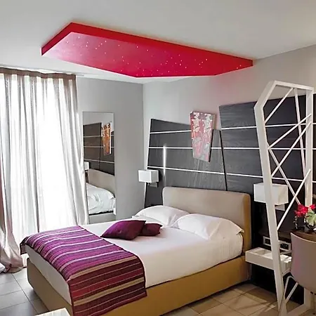 D'elsa Hotel