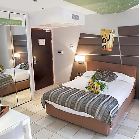 D'elsa Hotel 3*