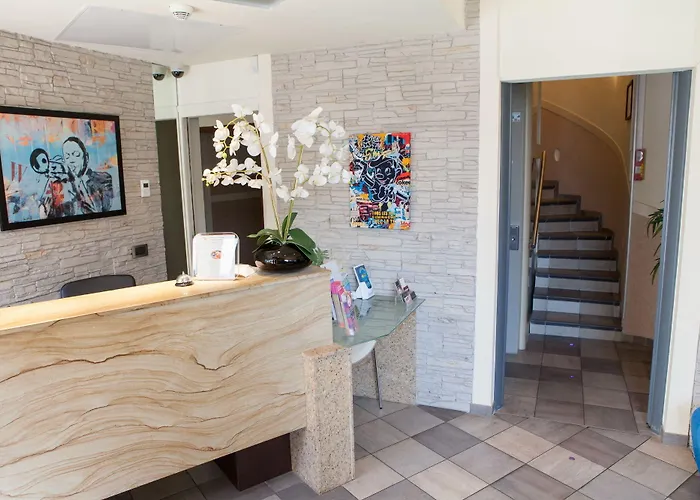 Ξενοδοχείο D'elsa Ζουάν λε Πιν